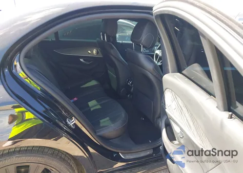 2021 Mercedes-Benz E 350 z USA, uszkodzony, nr VIN W1KZF8DB0MA931913